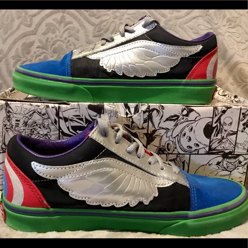 VANS MARVEL AVENGERS